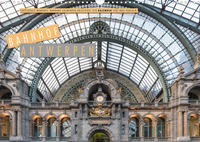 Emotionale Momente: Bahnhof Antwerpen Ansichten. (Wandkalender 2022 DIN A3 quer)