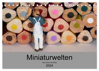 Miniaturen - Das Leben der Minis (Tischkalender 2024 DIN A5 quer), CALVENDO Monatskalender