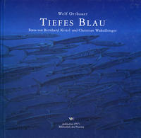 Tiefes Blau