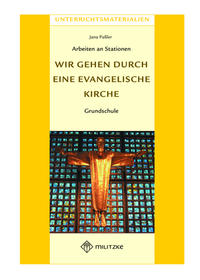 Wir gehen durch eine evangelische Kirche