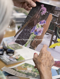 Cover-Abbildung für Artists in Residence für Alterszentren (Softcover/Paperback) (99999---978-3-907690-16-1)